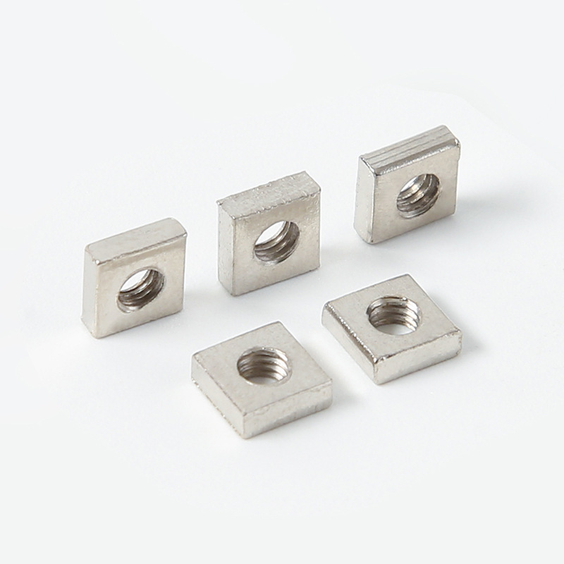 Матица са квадратном главом